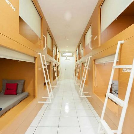 Reddoorz Hostel Near Taman Puring Jakarta Ngoại thất bức ảnh