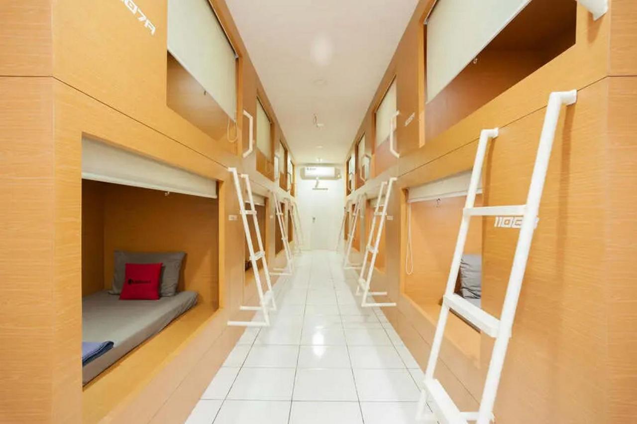 Reddoorz Hostel Near Taman Puring Jakarta Ngoại thất bức ảnh
