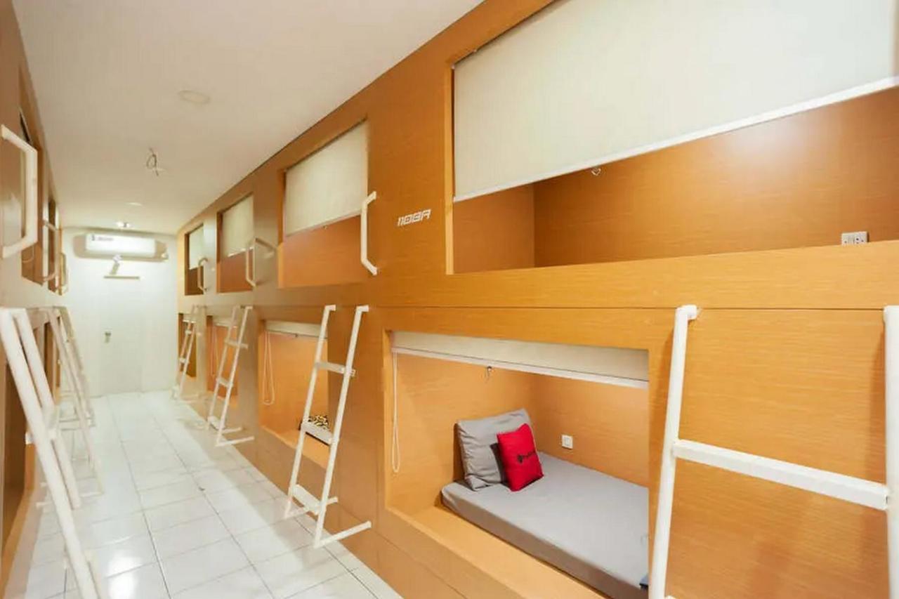 Reddoorz Hostel Near Taman Puring Jakarta Ngoại thất bức ảnh